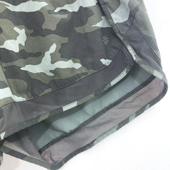 ⭐ Athleta Mesh Racer Run Short Camo Olive Size S - Picture 8 of 15